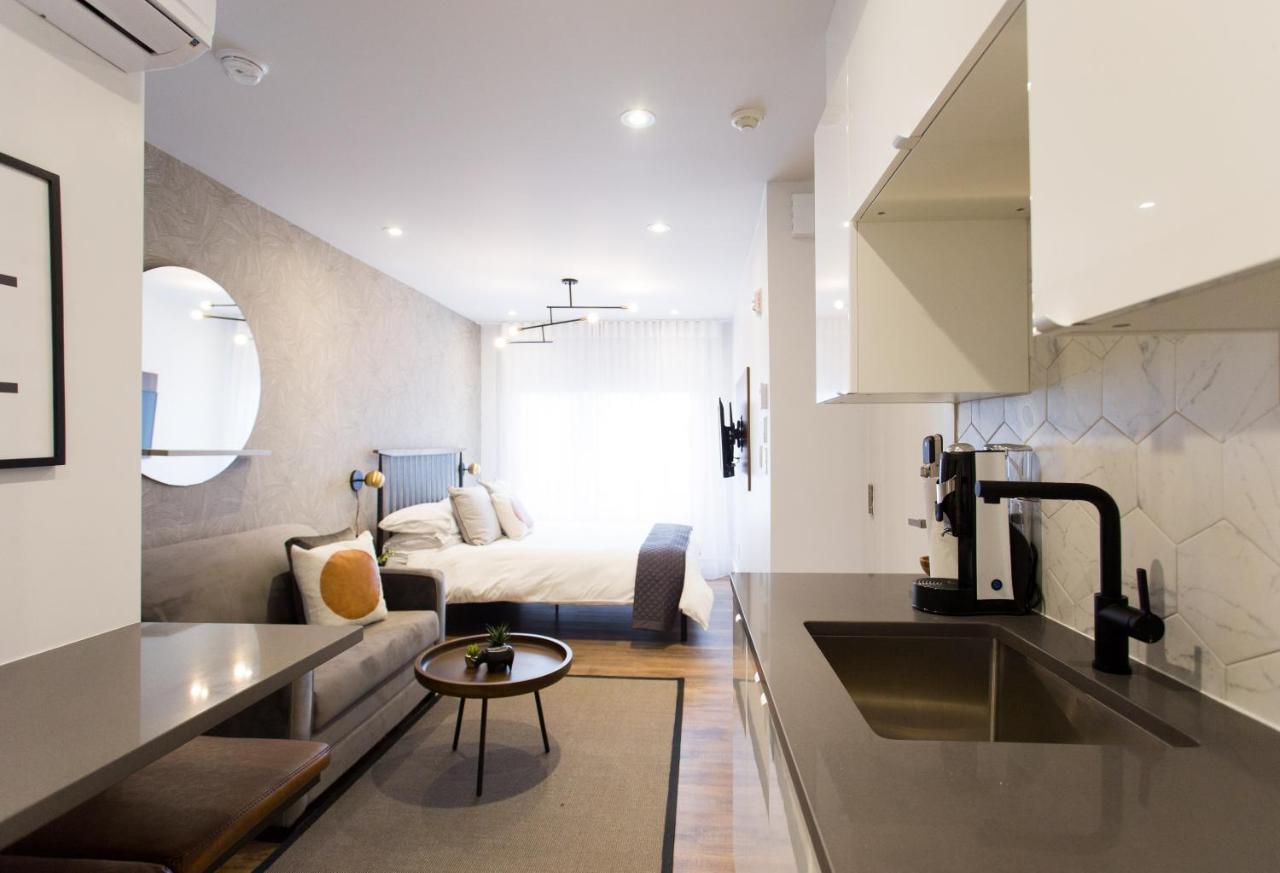 Romantic Studio In The Heart Of Little Italy By Den Stays Montreal Zewnętrze zdjęcie