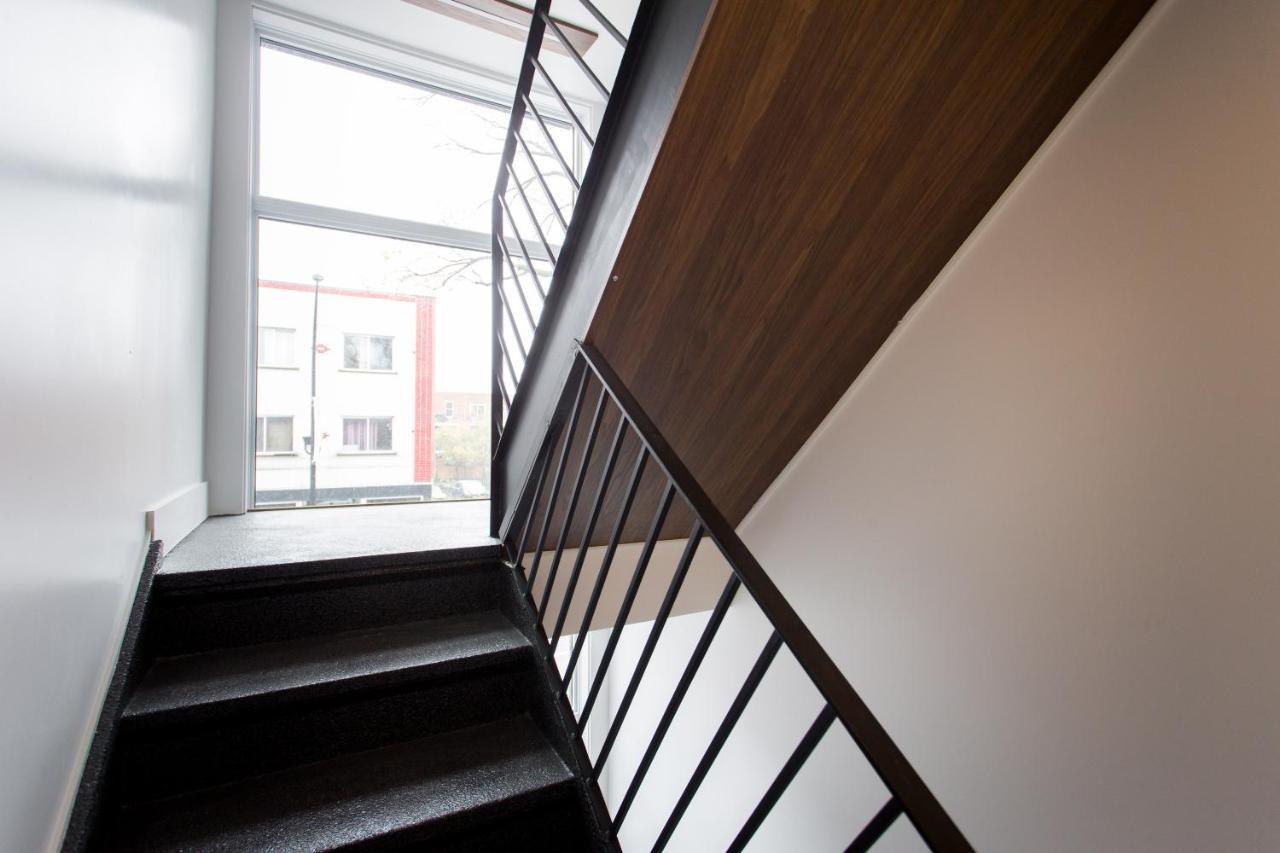 Romantic Studio In The Heart Of Little Italy By Den Stays Montreal Zewnętrze zdjęcie